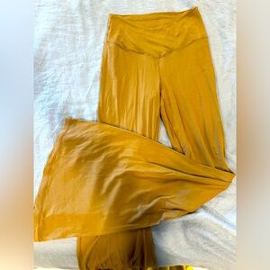 Aerie offline super flare crossover leggings